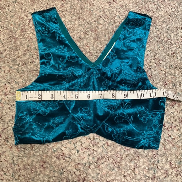 New velvet crop top - Picture 4 of 7